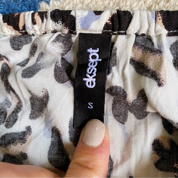 🐚 EKSEPT BOHO IVORY BLACK LEOPARD PRINT RUFFLE DETAIL SUMMER TOP! - Picture 10 of 11